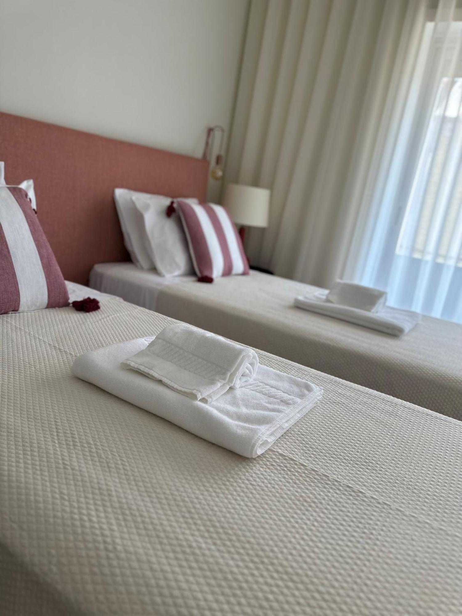 115 Oporto Guest House ภายนอก รูปภาพ